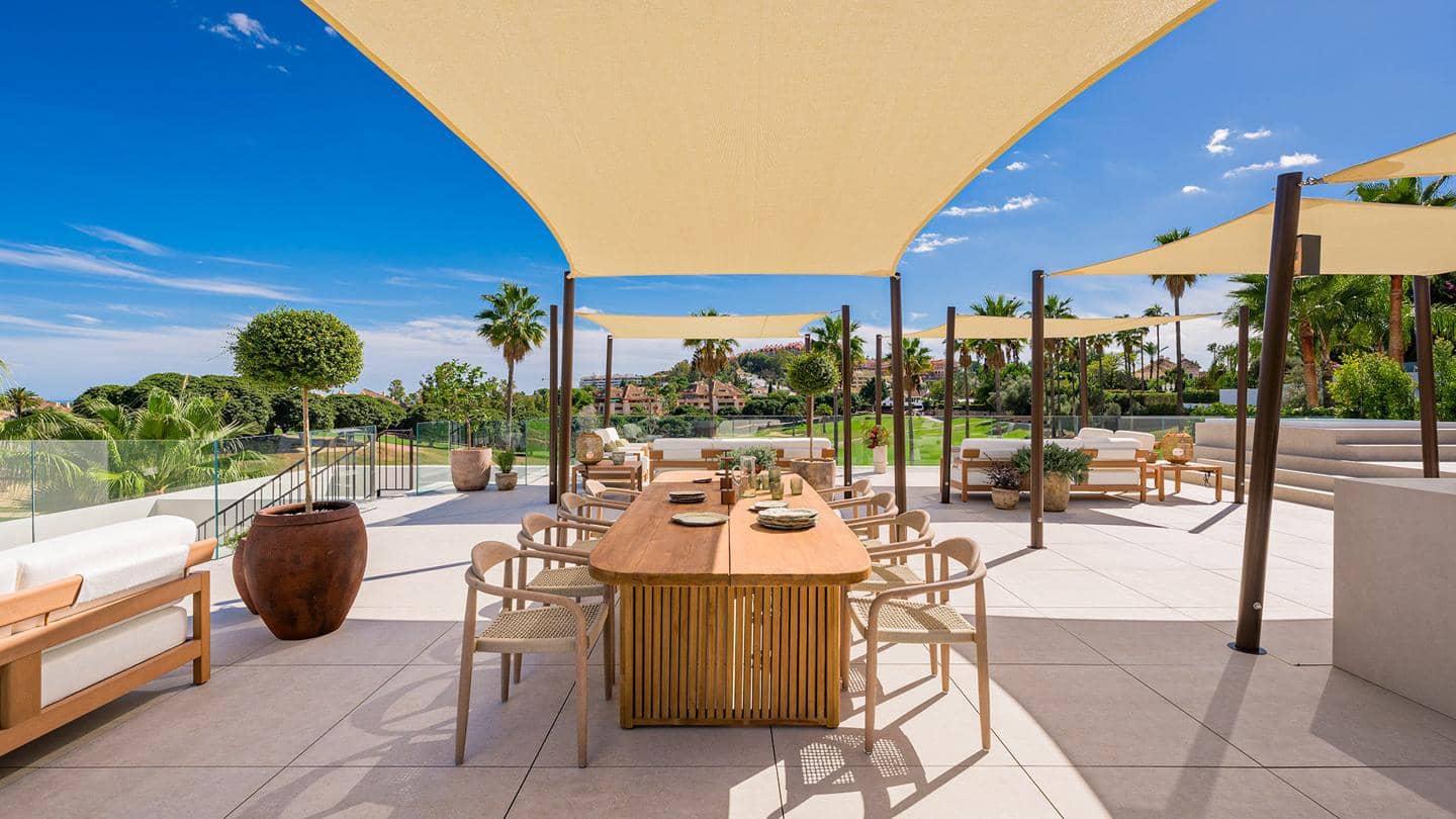 4 sypialnia Willa na sprzedaż w Marbella z basenem garażem - 5 975 000 € (Ref: 8859906)