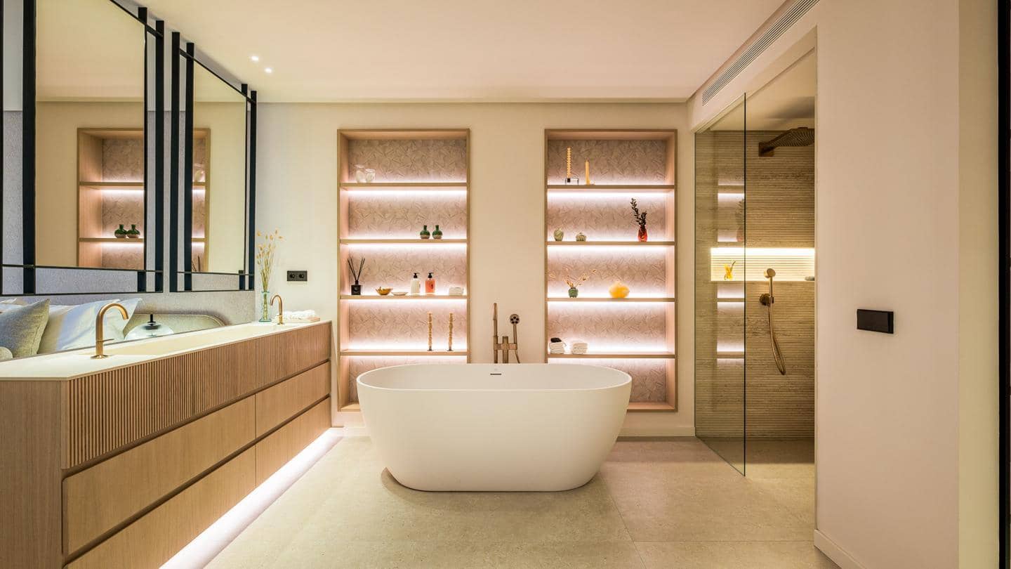 4 sypialnia Willa na sprzedaż w Marbella z basenem garażem - 5 975 000 € (Ref: 8859906)