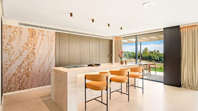 4 sypialnia Willa na sprzedaż w Los Naranjos, Marbella z basenem garażem - 5 975 000 € (Ref: 8859906)