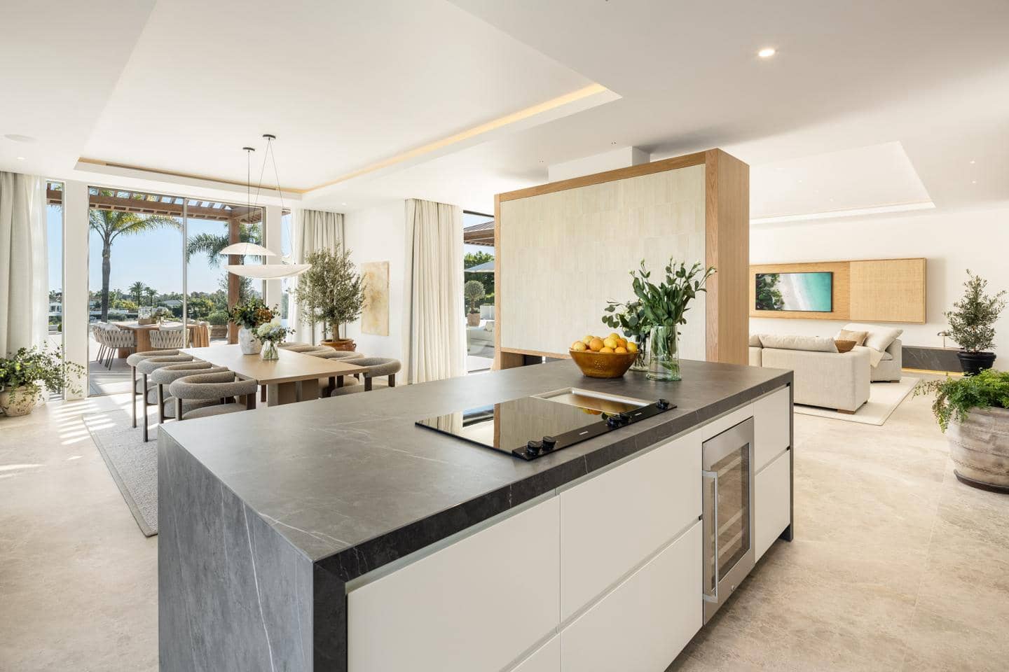 6 slaapkamer Villa te koop in Marbella met zwembad garage - € 10.950.000 (Ref: 8859908)