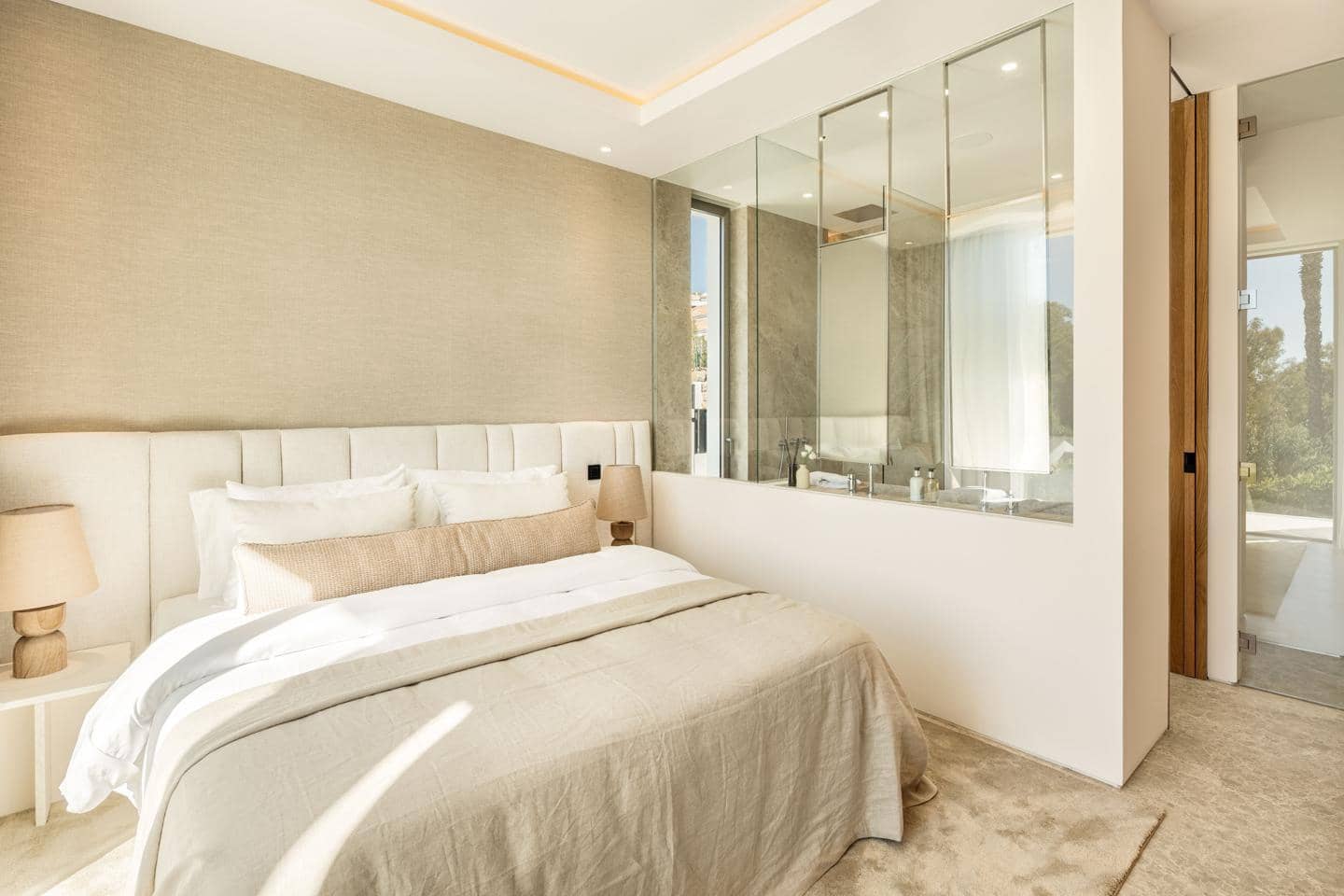 6 slaapkamer Villa te koop in Marbella met zwembad garage - € 10.950.000 (Ref: 8859908)