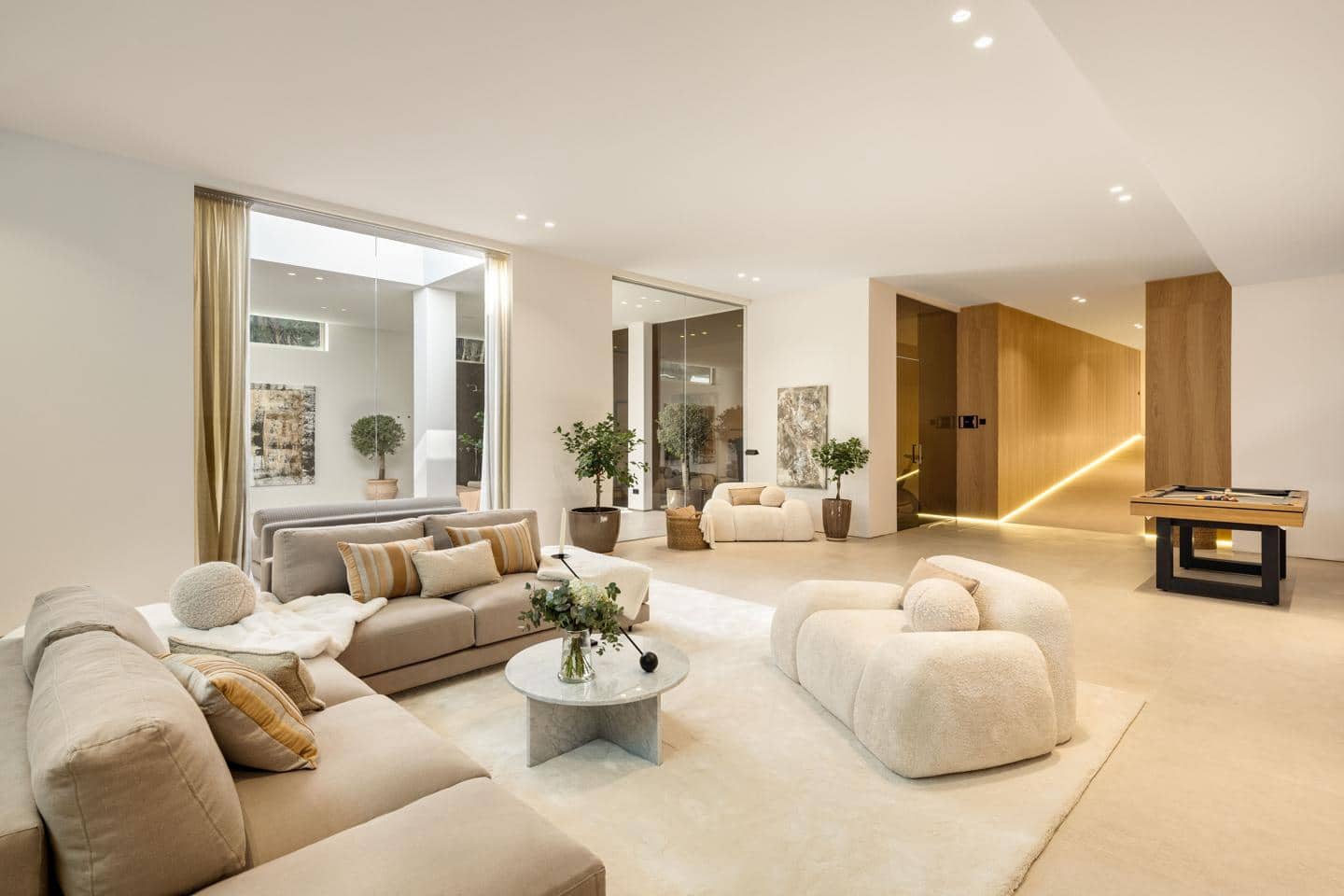 6 slaapkamer Villa te koop in Marbella met zwembad garage - € 10.950.000 (Ref: 8859908)