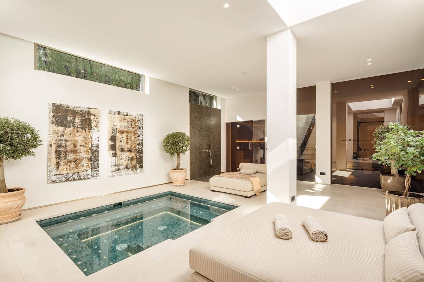 6 slaapkamer Villa te koop in Marbella met zwembad garage - € 10.950.000 (Ref: 8859908)