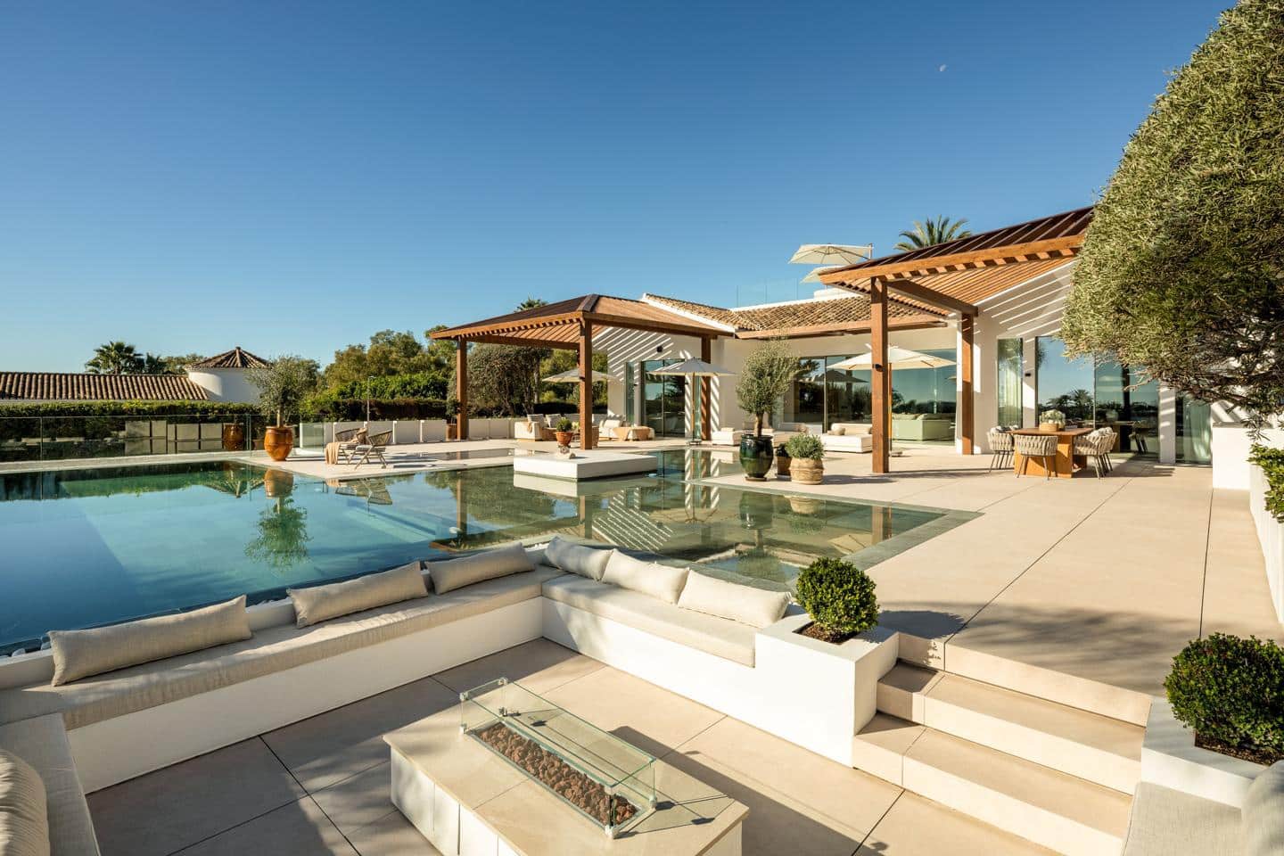 6 slaapkamer Villa te koop in Marbella met zwembad garage - € 10.950.000 (Ref: 8859908)