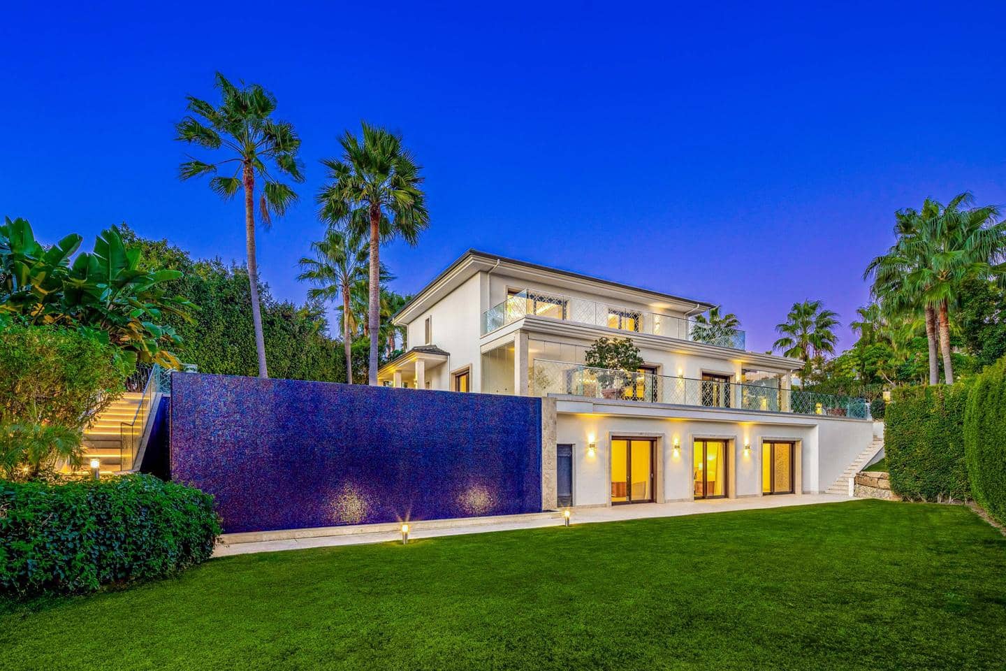 5 soveværelse Villa til salg i Marbella med swimmingpool garage - € 6.495.000 (Ref: 8859910)