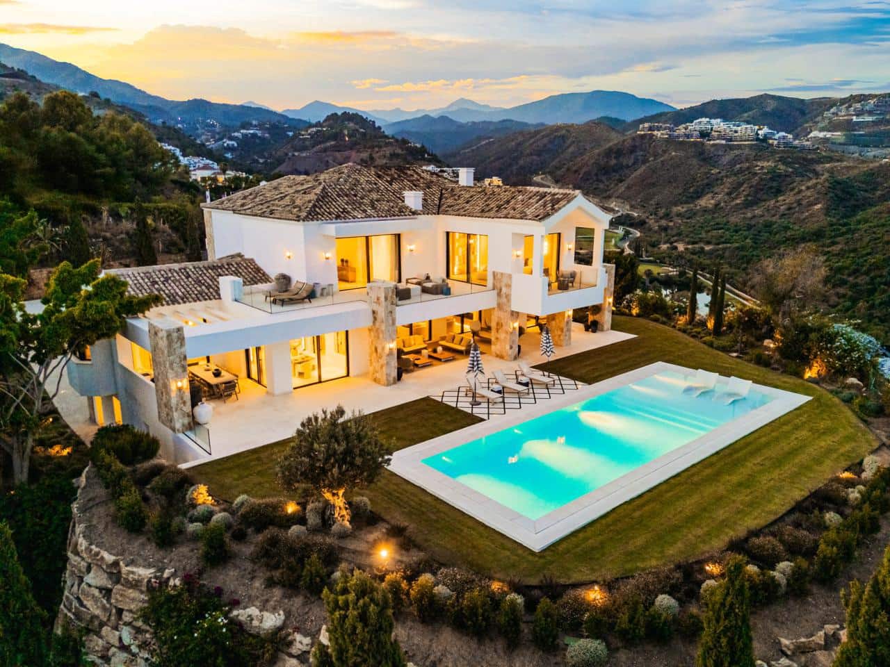 8 camera da letto Villa in vendita in Benahavis con piscina garage - 10.900.000 € (Rif: 8859918)