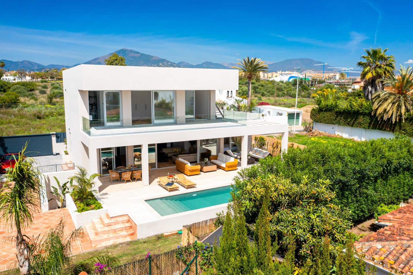 5 soveværelse Villa til salg i Marbella med swimmingpool - € 2.950.000 (Ref: 8860114)