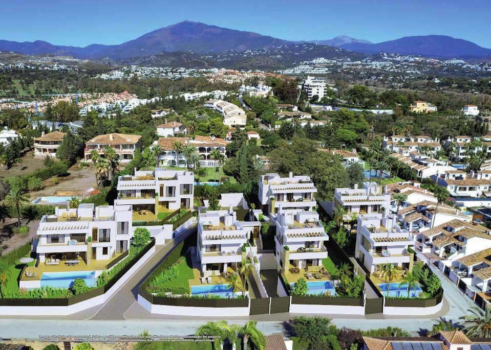 4 soveværelse Villa til salg i New Golden Mile med swimmingpool garage - € 2.220.000 (Ref: 8860120)