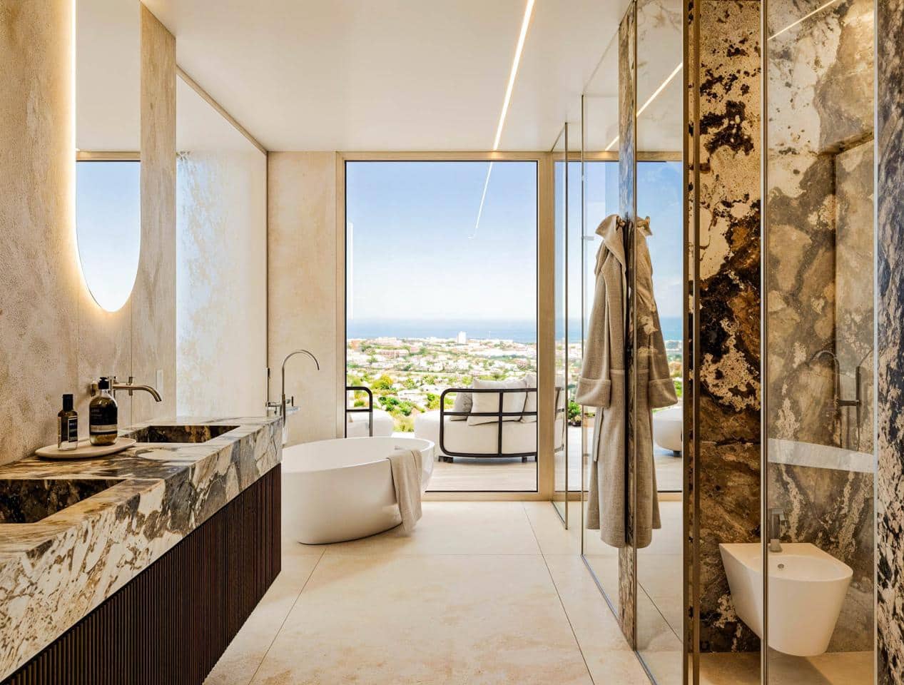 3 bedroom Flat for sale in Benahavis with pool garage - € 1,950,000 (Ref: 8860143)