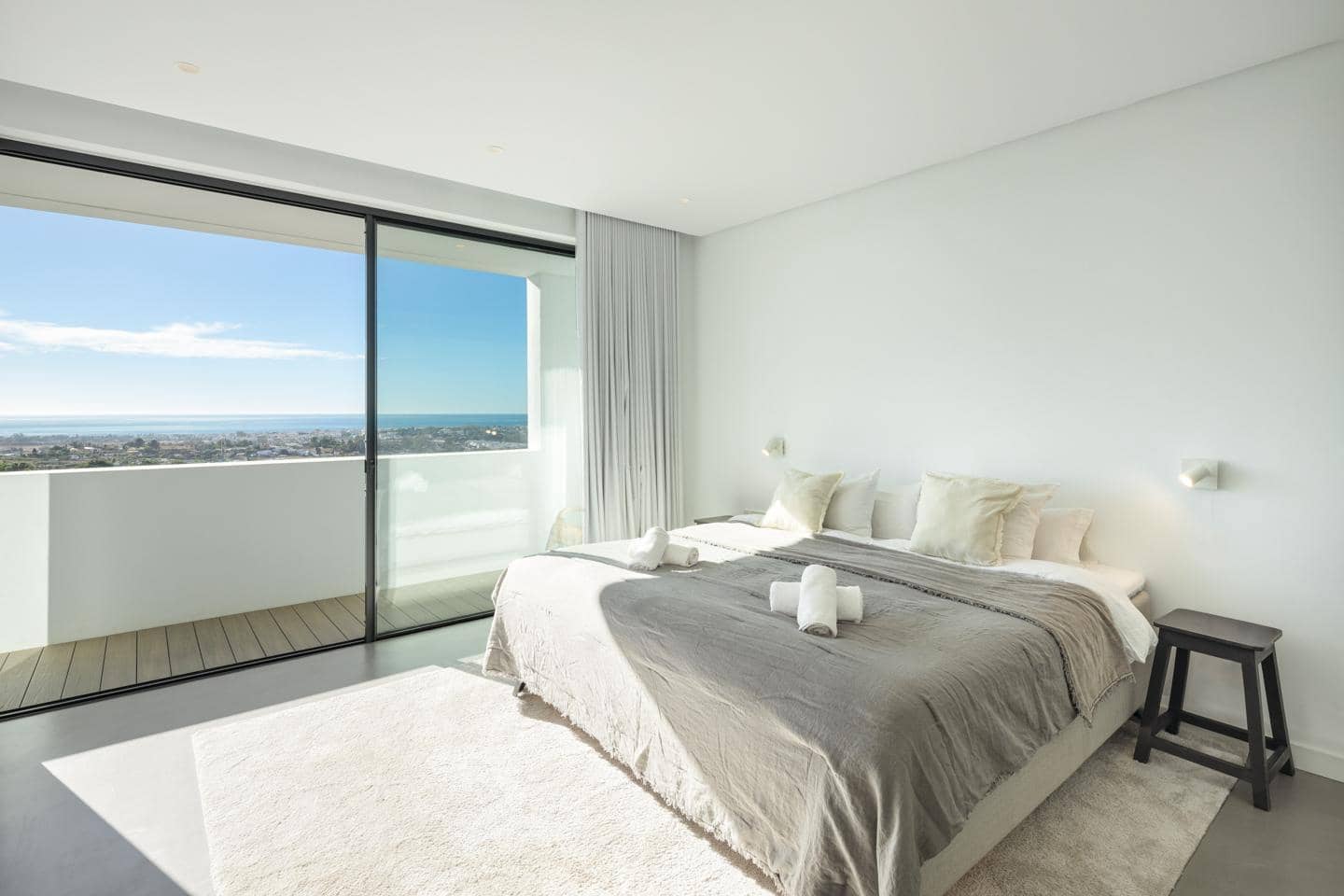 4 soveværelse Villa til salg i Benahavis med swimmingpool garage - € 3.995.000 (Ref: 8860174)