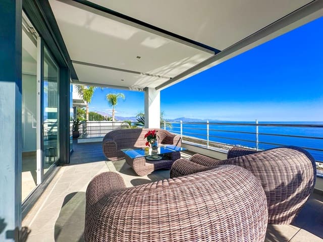 5 quarto Moradia para venda em Chullera, Manilva com piscina garagem - 3 295 000 € (Ref: 8860177)