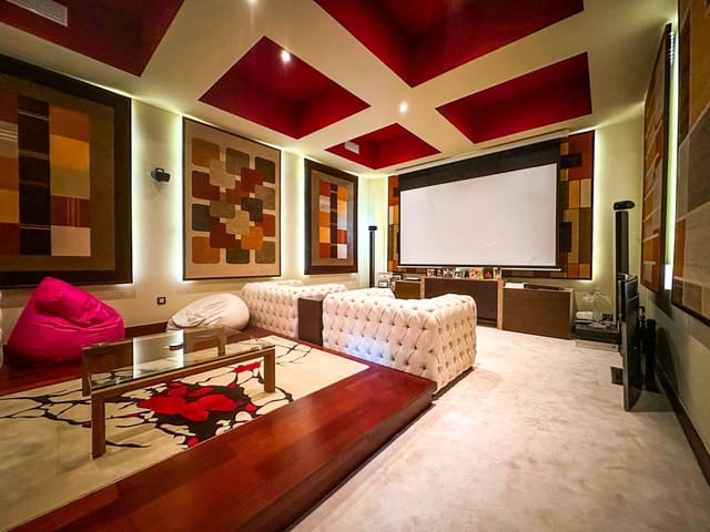 5 quarto Moradia para venda em Chullera, Manilva com piscina garagem - 3 295 000 € (Ref: 8860177)