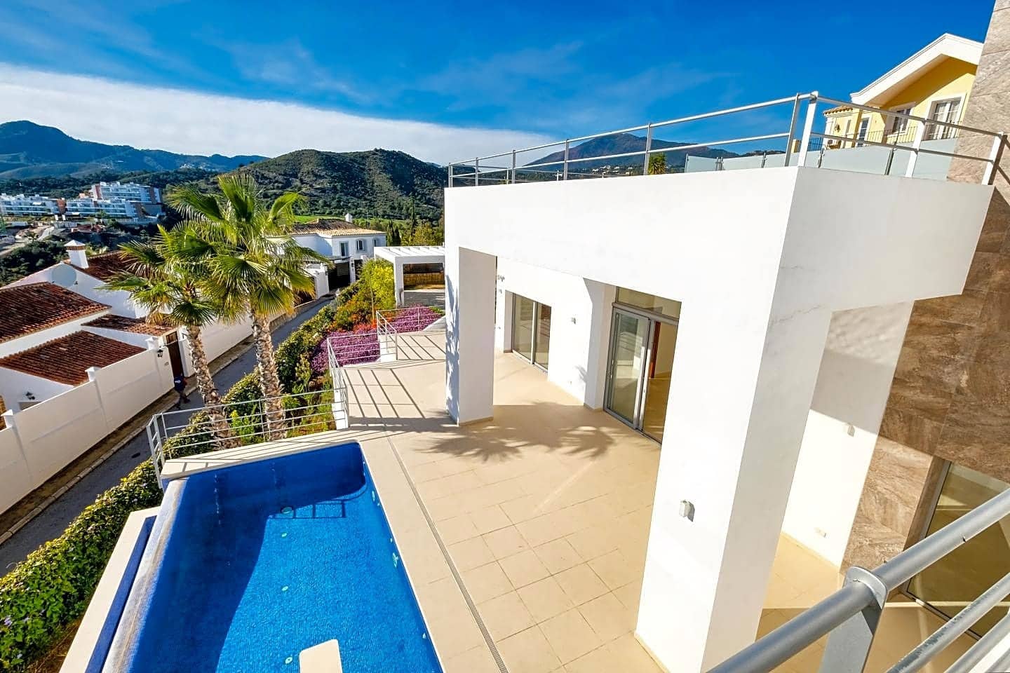 4 camera da letto Villa in vendita in Los Arqueros con piscina garage - 2.200.000 € (Rif: 8860188)