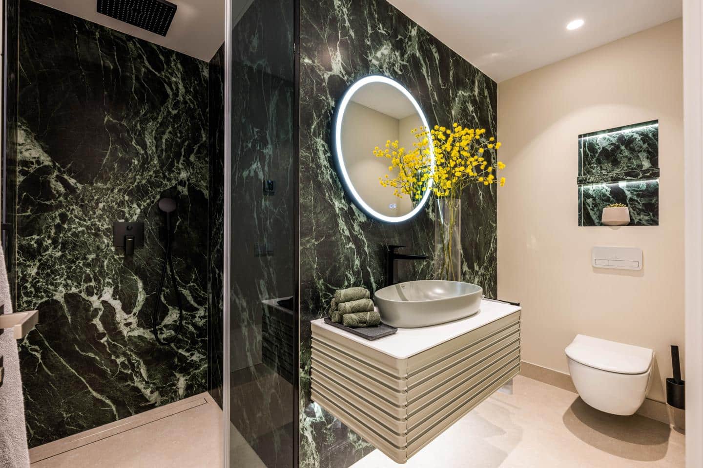 3 soverom Leilighet til salgs i Guadalmansa med svømmebasseng garasje - € 1 825 000 (Ref: 8860190)