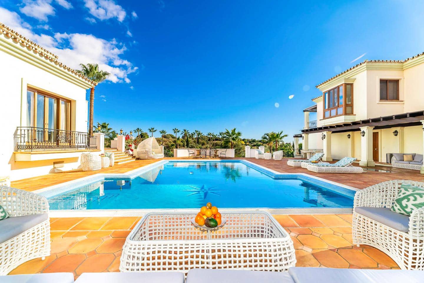 16 slaapkamer Villa te koop in Benahavis met zwembad garage - € 13.950.000 (Ref: 8860193)