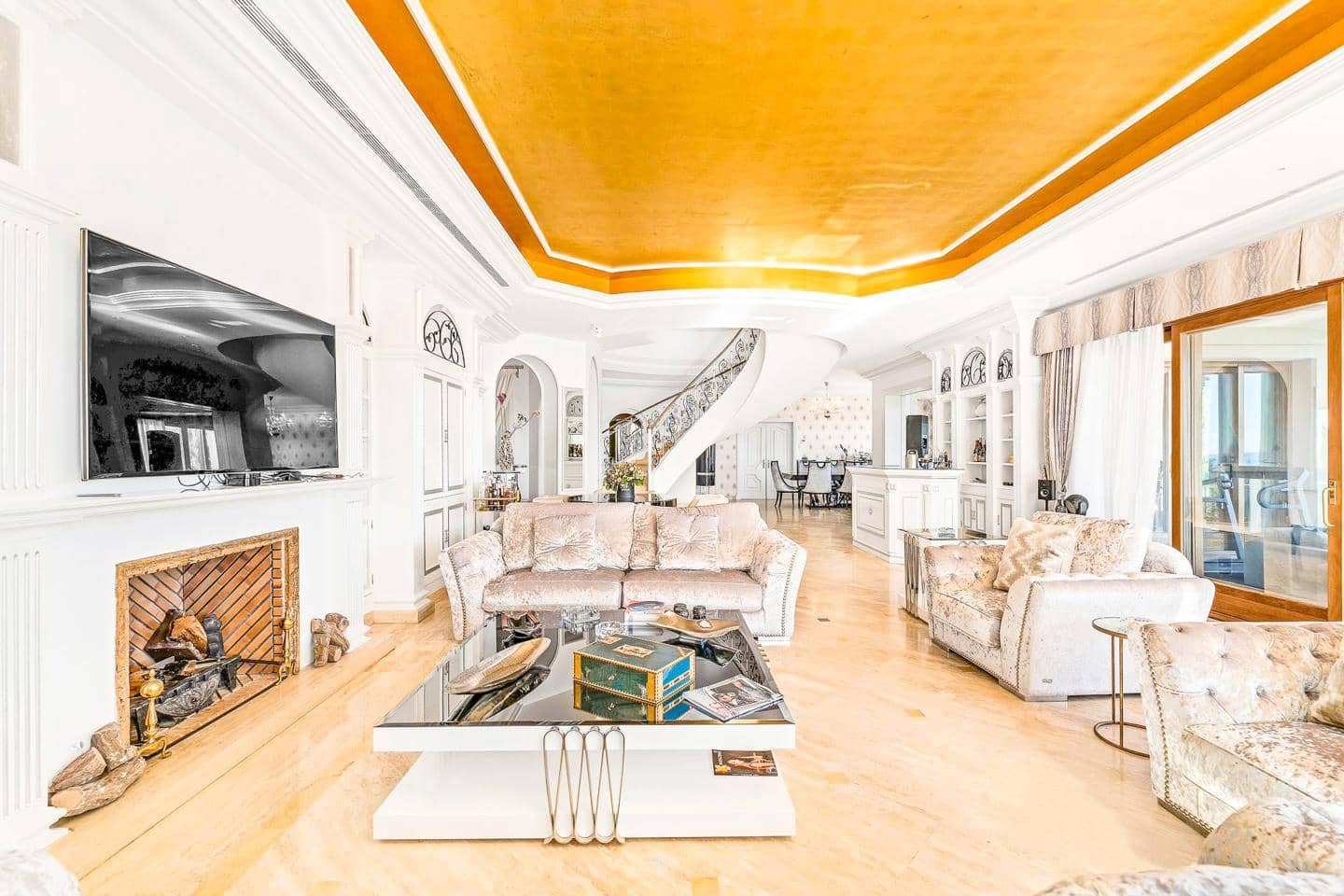 16 slaapkamer Villa te koop in Benahavis met zwembad garage - € 13.950.000 (Ref: 8860193)