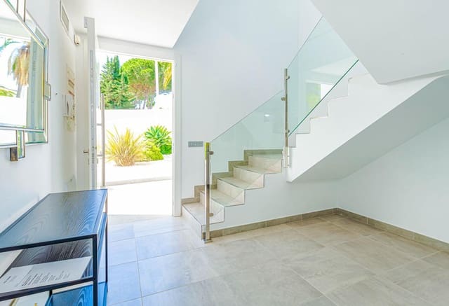 6 camera da letto Villa in vendita in Los Naranjos, Marbella con piscina garage - 1.895.000 € (Rif: 8860194)