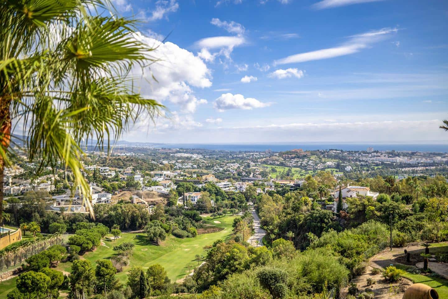 3 quarto Apartamento para venda em Benahavis com piscina garagem - 1 375 000 € (Ref: 8860259)