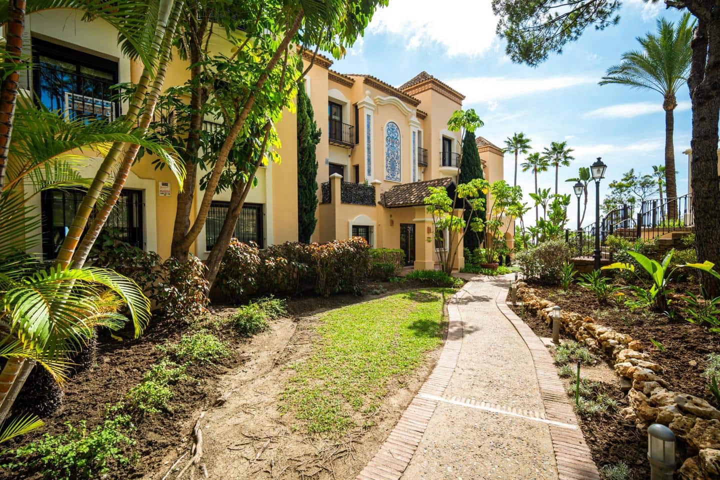 3 quarto Apartamento para venda em Benahavis com piscina garagem - 1 375 000 € (Ref: 8860259)