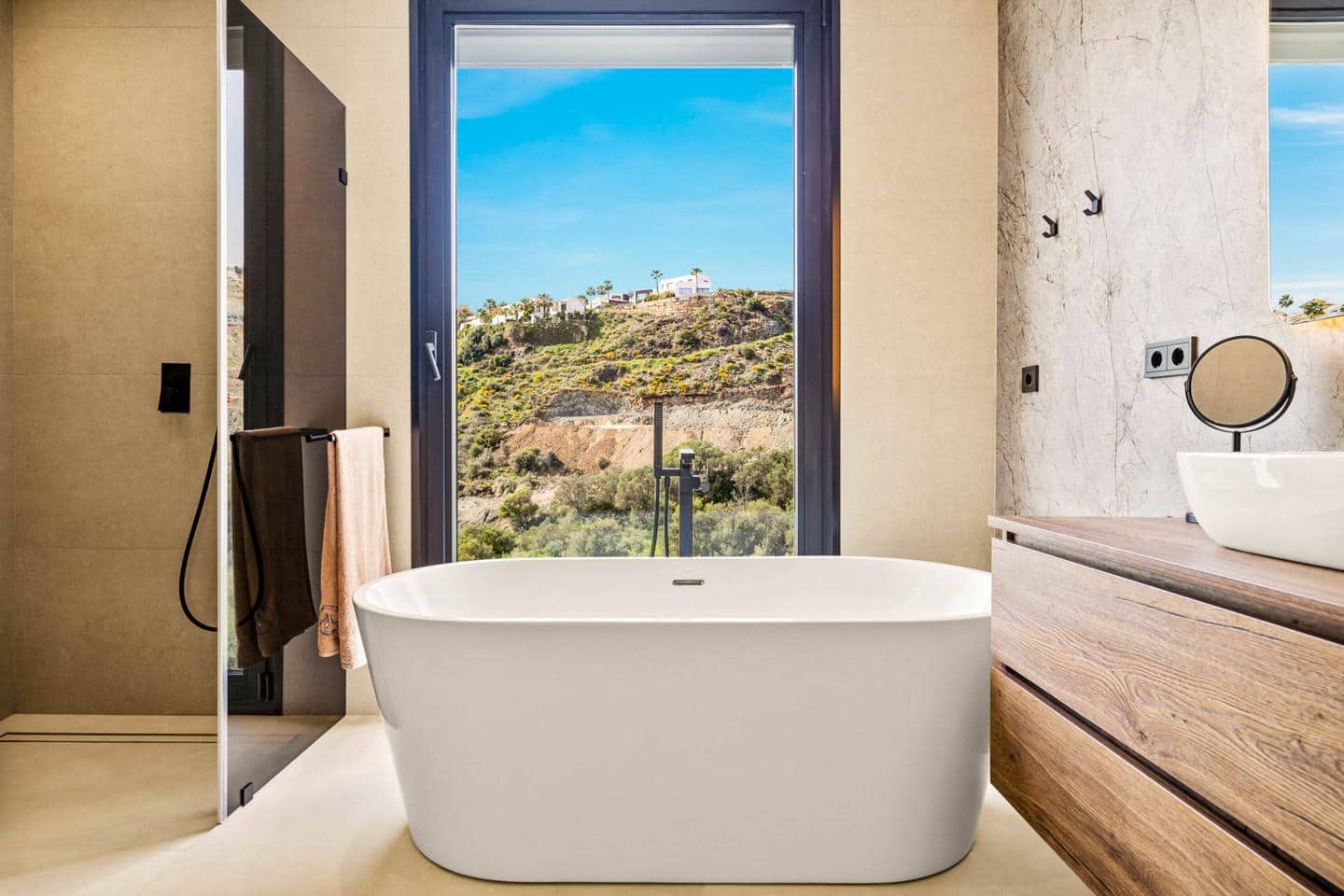 4 slaapkamer Villa te koop in Benahavis met zwembad garage - € 3.485.000 (Ref: 8861623)