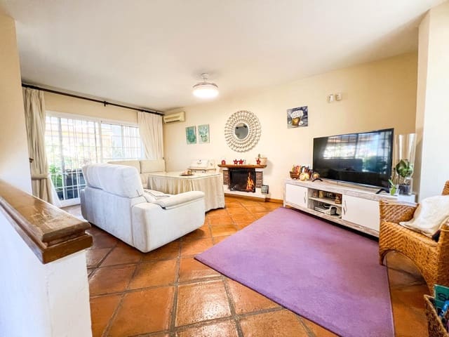 4 slaapkamer Villa te koop in Bello Horizonte - Lindasol, Marbella met zwembad garage - € 1.200.000 (Ref: 8863241)