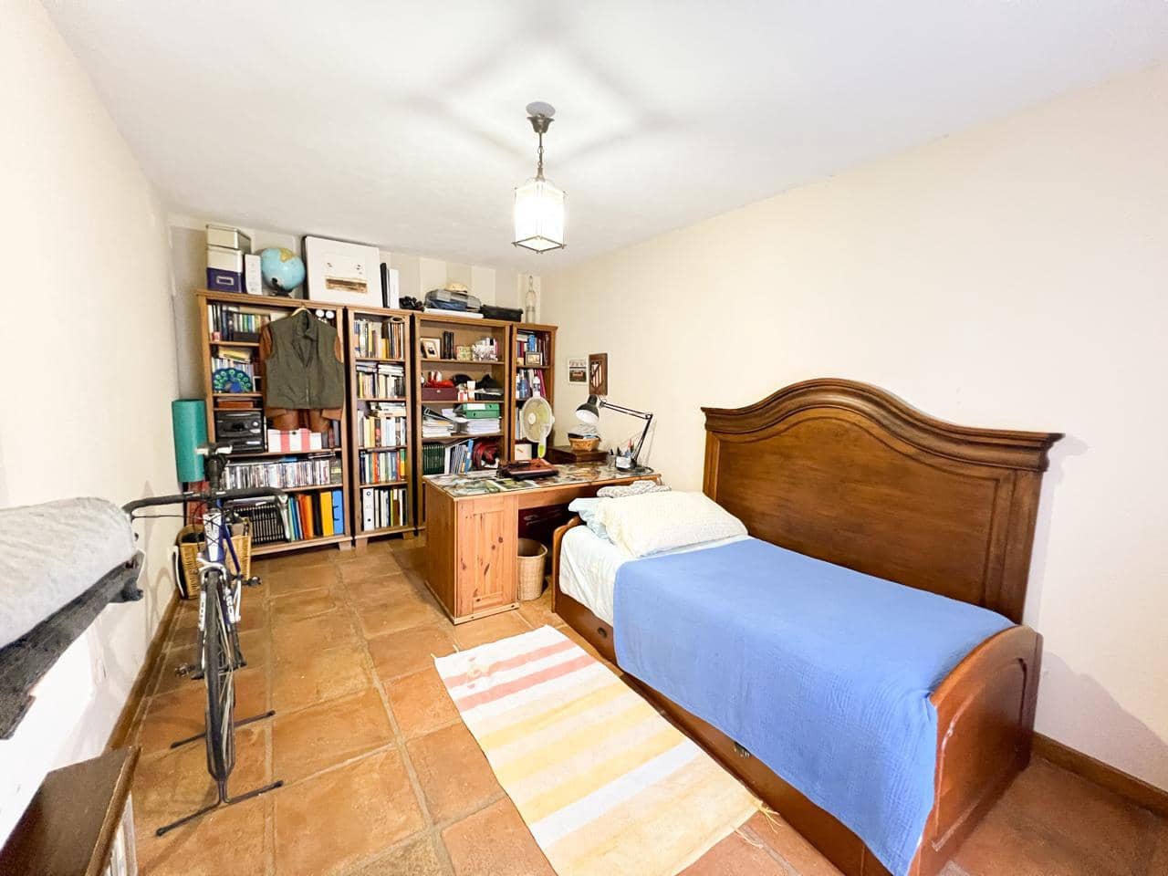 4 slaapkamer Villa te koop in Marbella met zwembad garage - € 1.200.000 (Ref: 8863241)