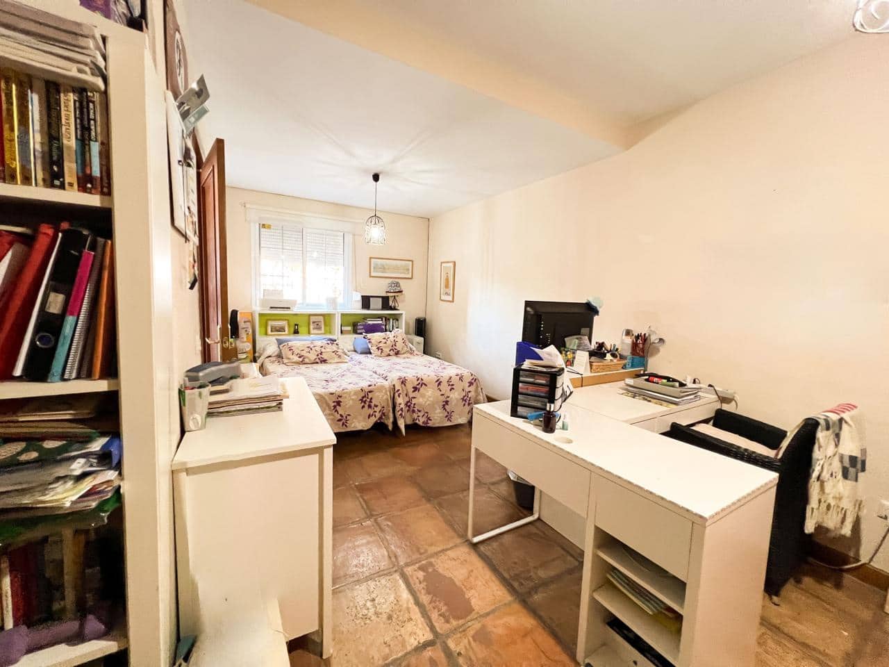 4 slaapkamer Villa te koop in Marbella met zwembad garage - € 1.200.000 (Ref: 8863241)