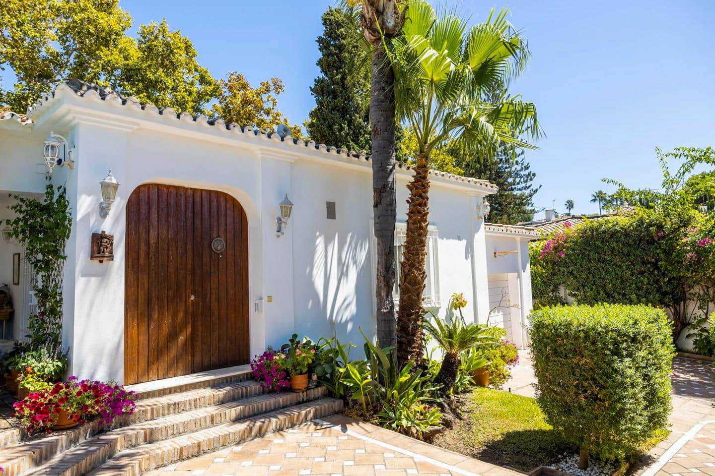 3 soverom Villa til salgs i Marbella med svømmebasseng garasje - € 1 495 000 (Ref: 8863243)