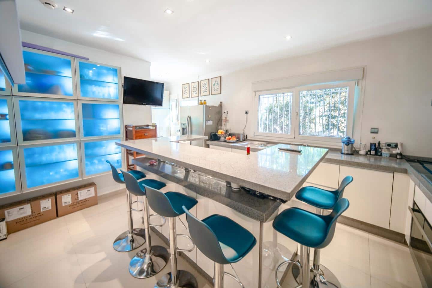 3 soverom Villa til salgs i Marbella med svømmebasseng garasje - € 1 495 000 (Ref: 8863243)