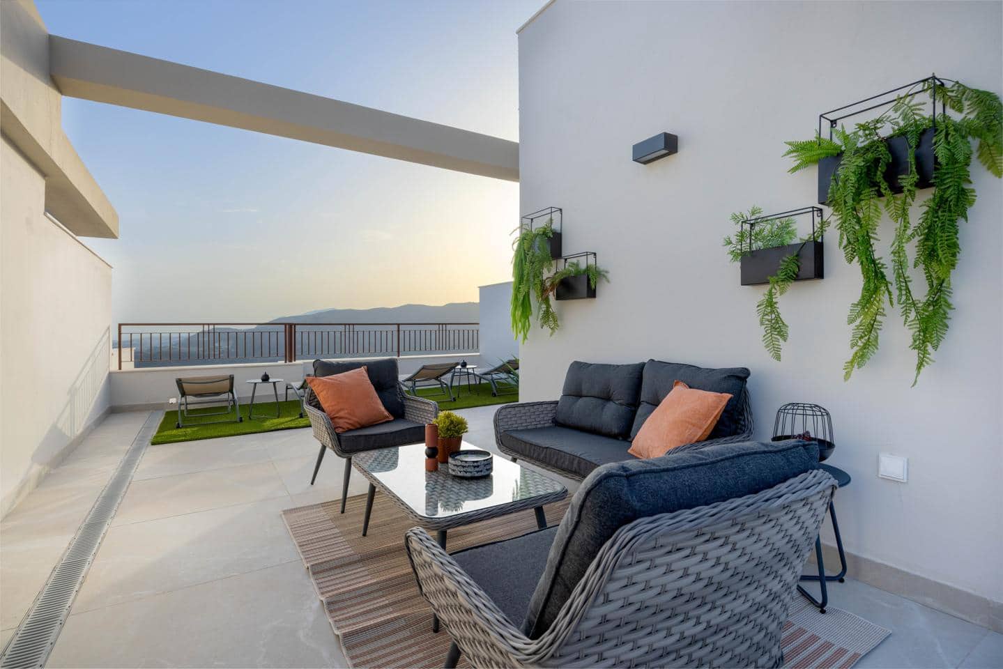 3 bedroom Villa for sale in Marbella with pool garage - € 620,000 (Ref: 8863482)