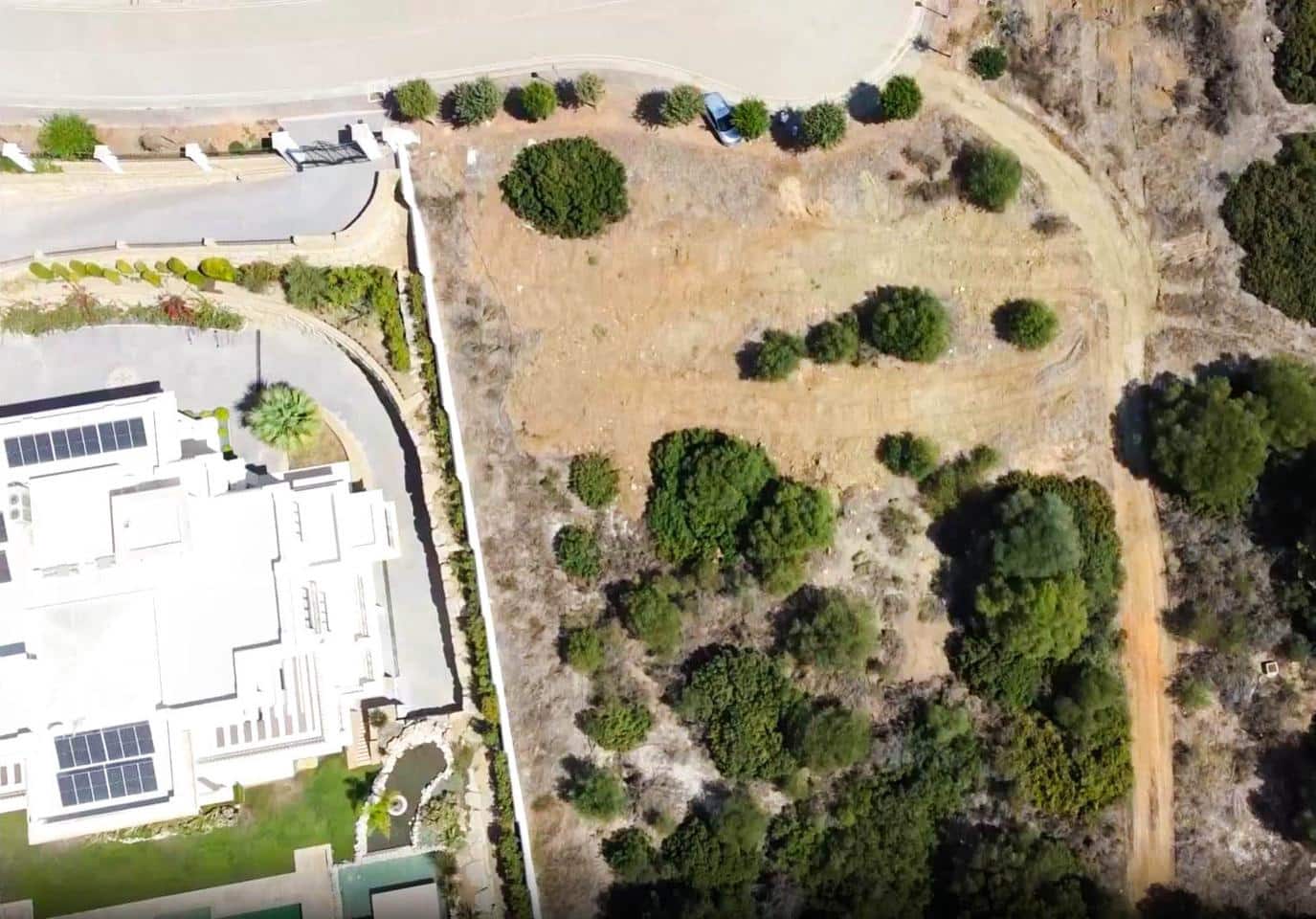 Grunde uden byggetilladelser til salg i Sotogrande - € 850.000 (Ref: 8863538)