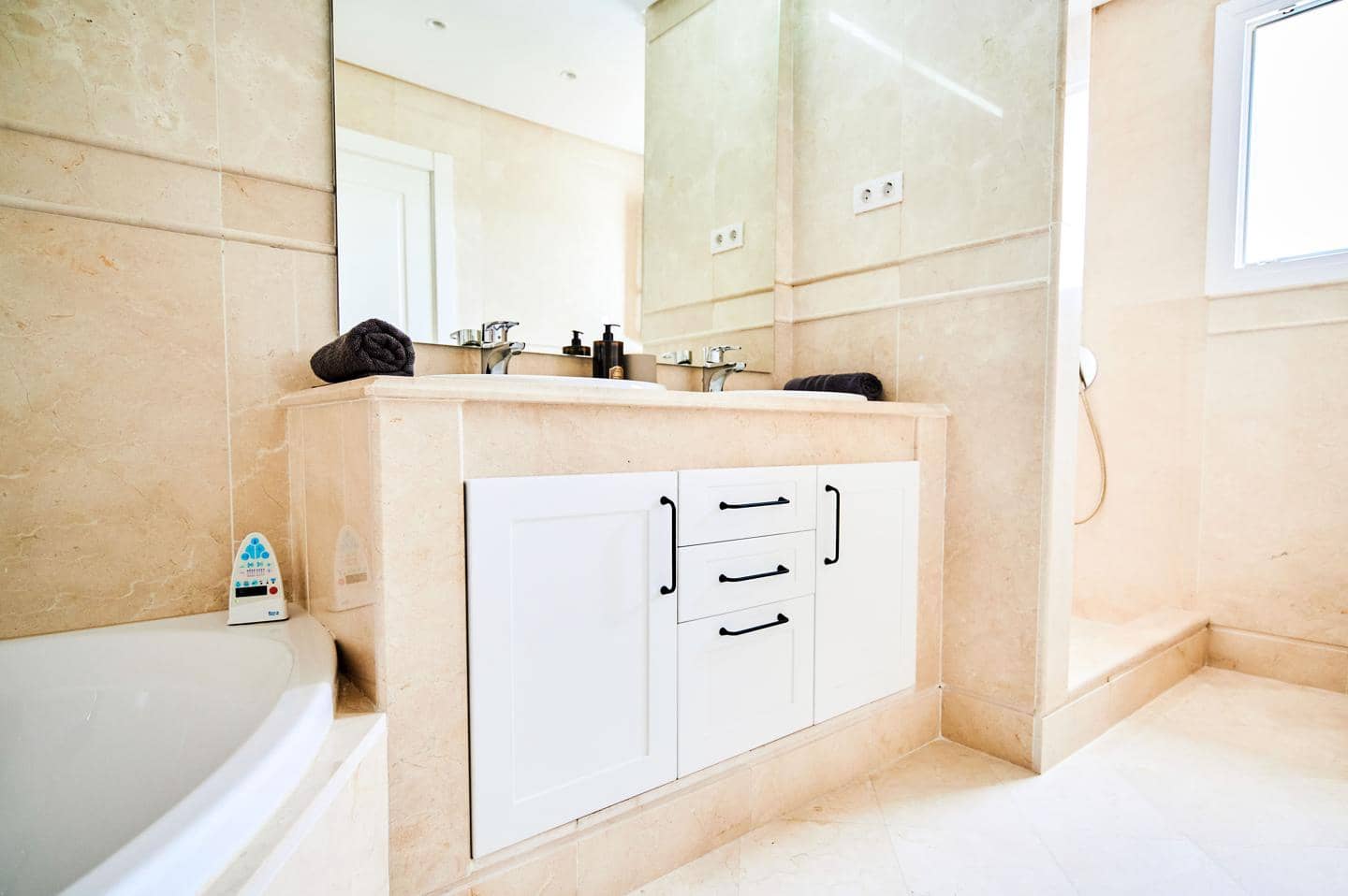 2 slaapkamer Flat te koop in Marbella met zwembad garage - € 609.500 (Ref: 8863725)