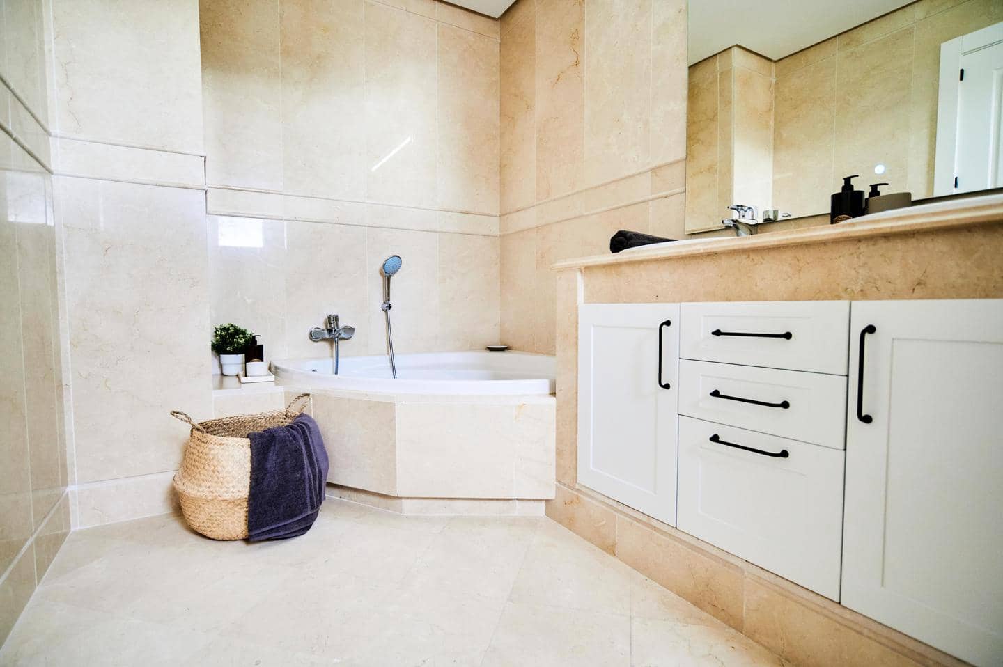 2 quarto Apartamento para venda em Marbella com piscina garagem - 497 500 € (Ref: 8863729)