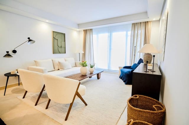 2 makuuhuone Asunto myytävänä paikassa Los Naranjos, Marbella mukana uima-altaan 
autotalli - 497 500 € (Ref: 8863729)