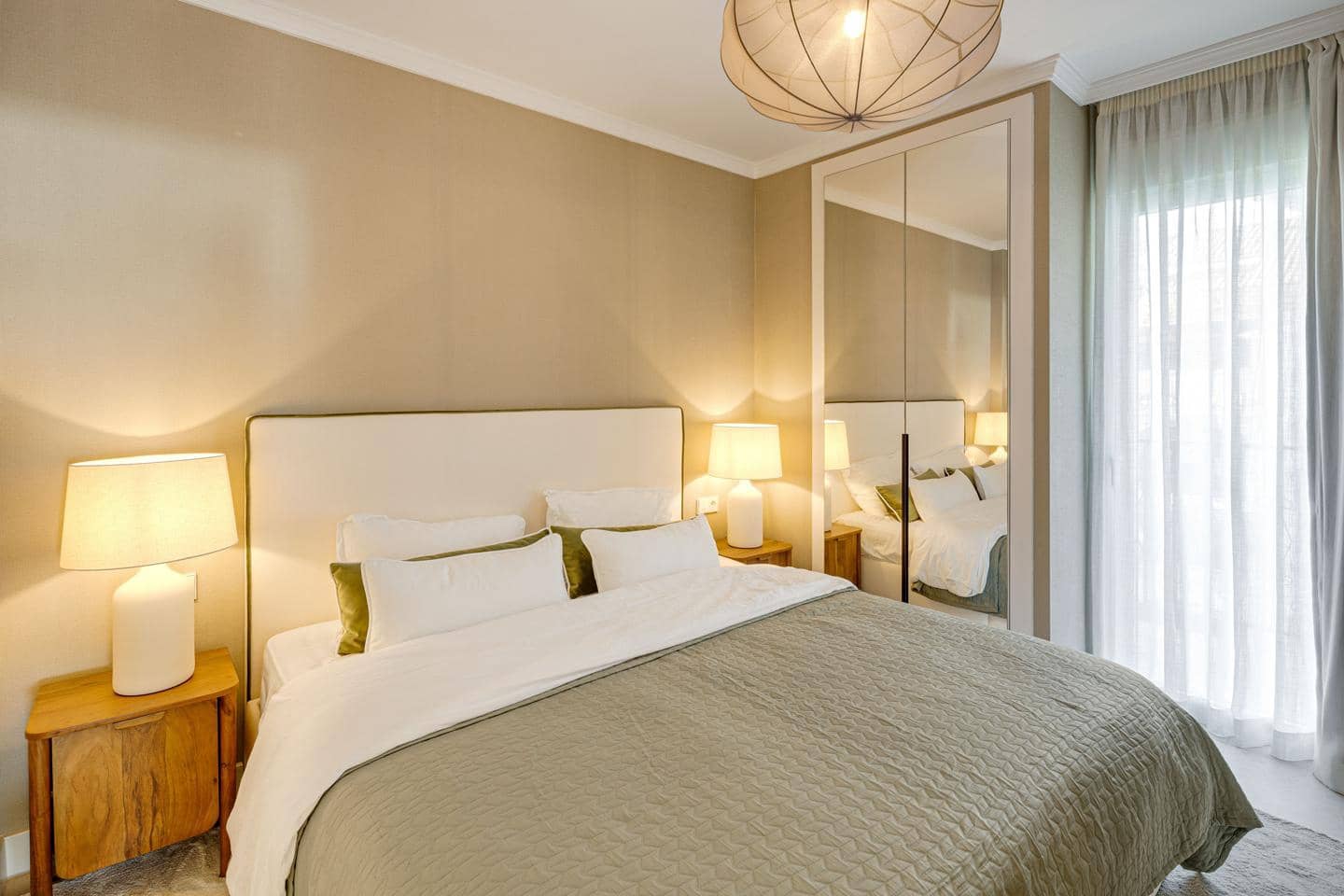 5 soveværelse Lejlighed til salg i Marbella med swimmingpool garage - € 2.695.000 (Ref: 8868468)