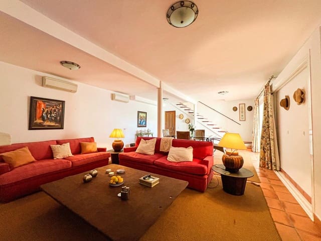 4 chambre Finca/Maison de Campagne à vendre à Jimena de la Frontera avec garage - 650 000 € (Ref: 8872924)