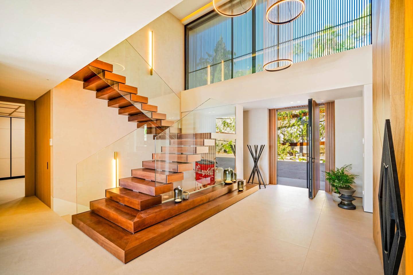 5 bedroom Villa for sale in Benahavis with pool garage - € 5,995,000 (Ref: 8894069)