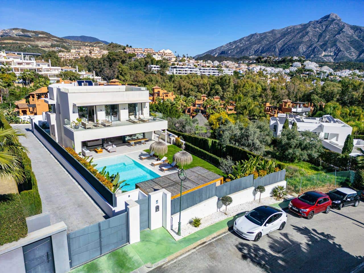 5 chambre Villa/Maison à vendre à Marbella avec piscine garage - 3 750 000 € (Ref: 8912389)