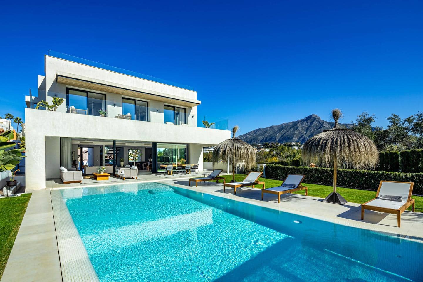 5 chambre Villa/Maison à vendre à Marbella avec piscine garage - 3 750 000 € (Ref: 8912389)