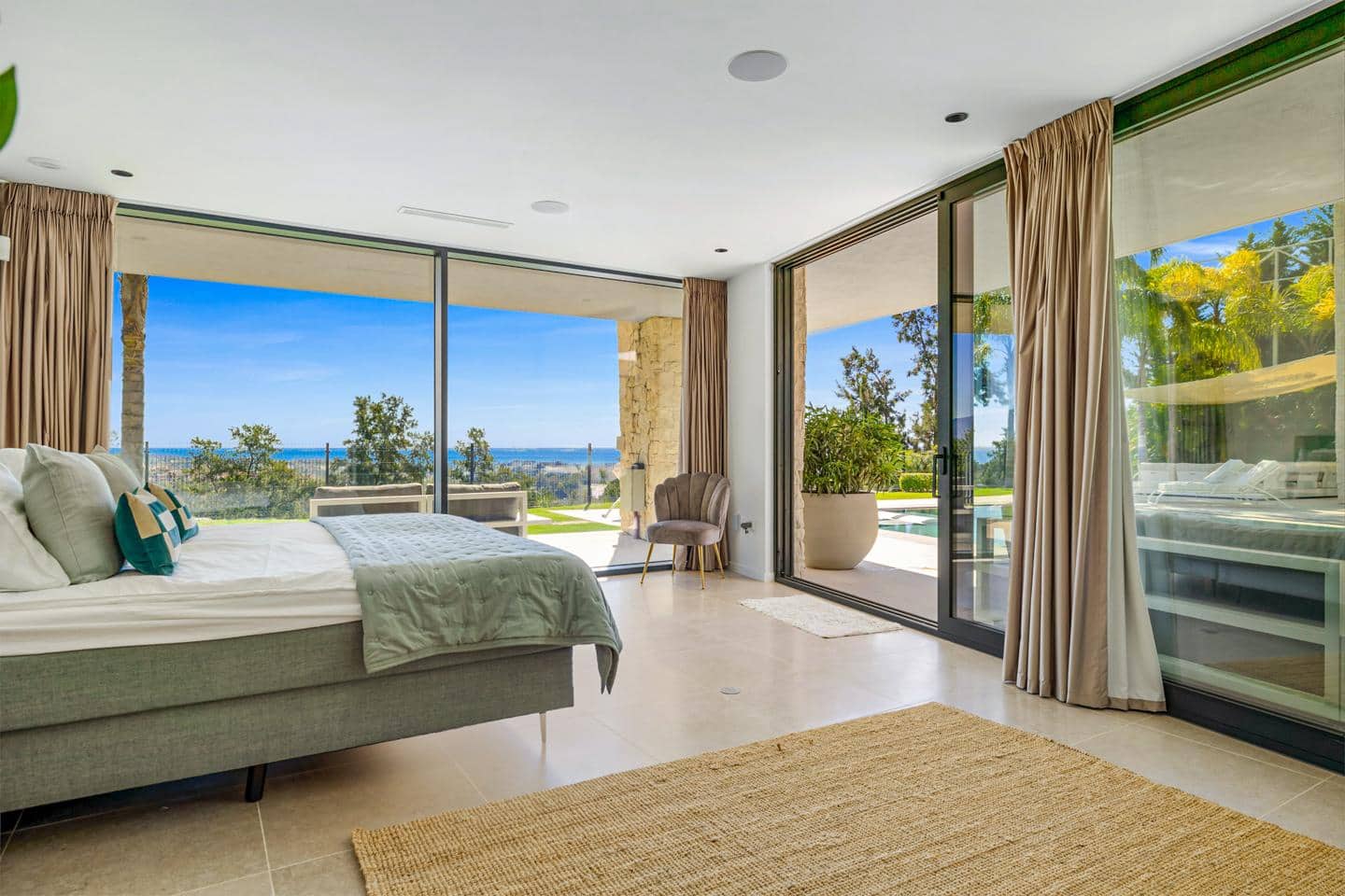 5 quarto Moradia para venda em Benahavis com piscina garagem - 4 950 000 € (Ref: 8924793)