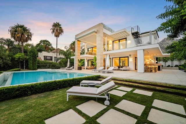 6 slaapkamer Villa te koop in Lomas De Marbella, Marbella met zwembad garage - € 5.900.000 (Ref: 8925091)