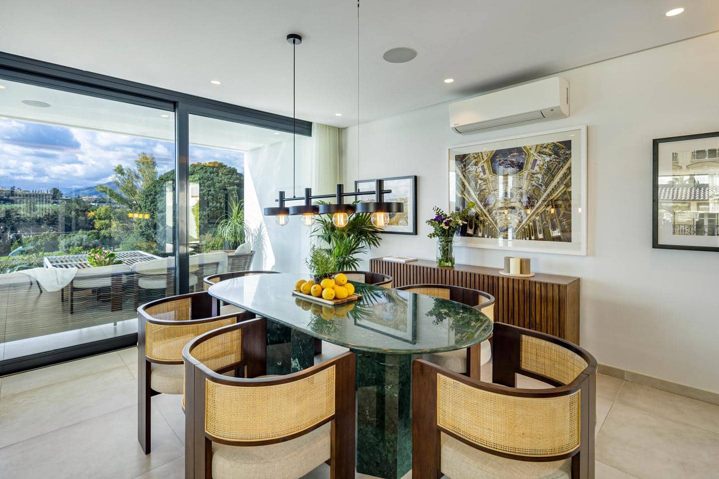 6 slaapkamer Villa te koop in Marbella met zwembad garage - € 3.995.000 (Ref: 8925332)