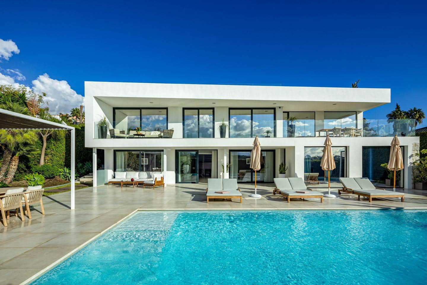 6 slaapkamer Villa te koop in Marbella met zwembad garage - € 3.995.000 (Ref: 8925332)