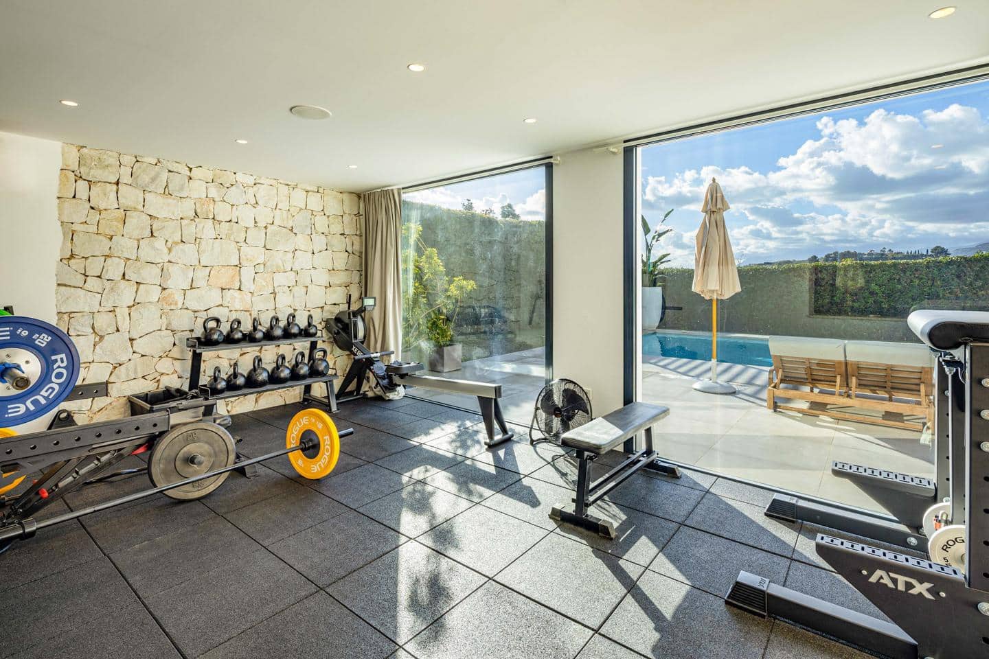 6 slaapkamer Villa te koop in Marbella met zwembad garage - € 3.995.000 (Ref: 8925332)