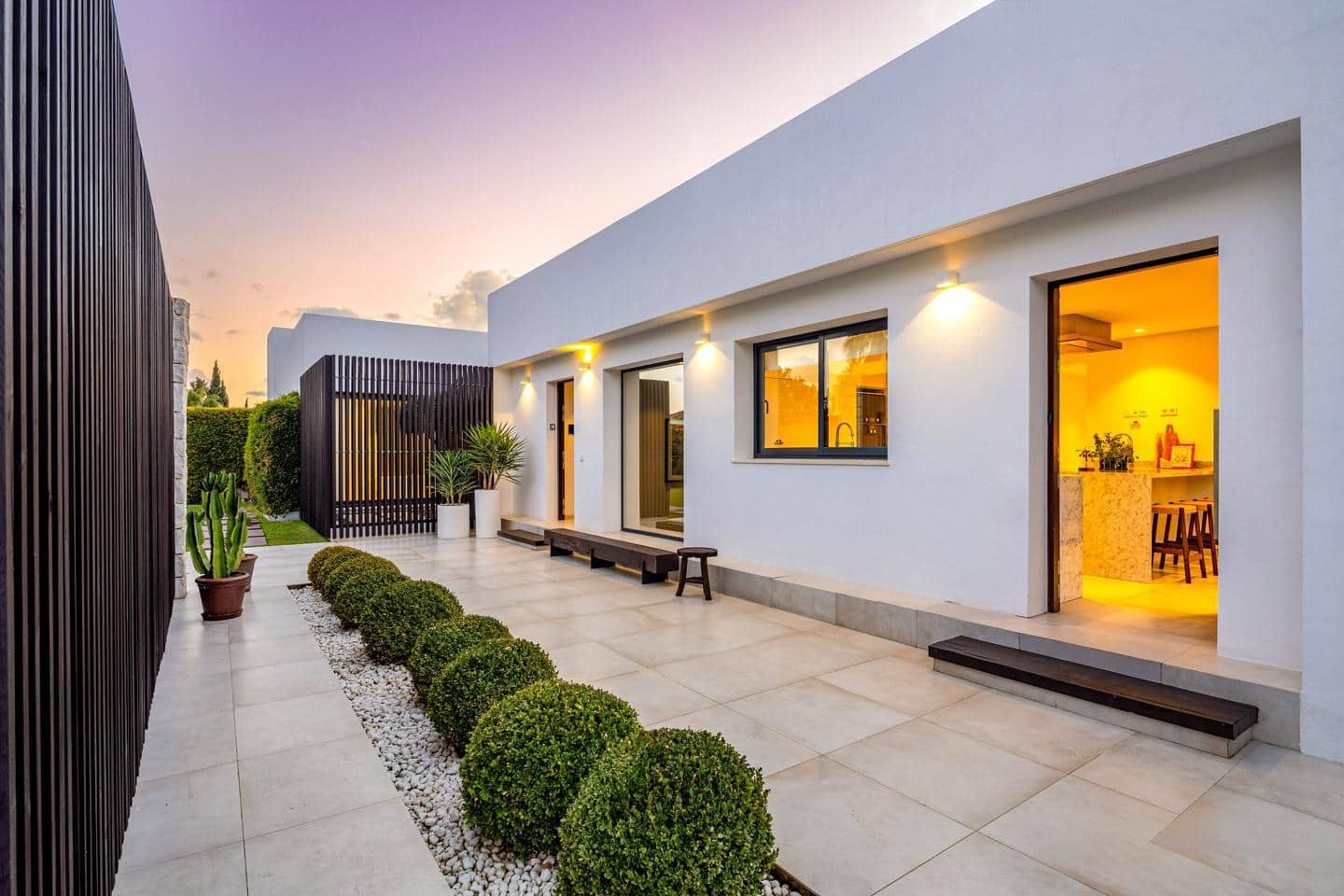 6 slaapkamer Villa te koop in Marbella met zwembad garage - € 3.995.000 (Ref: 8925332)