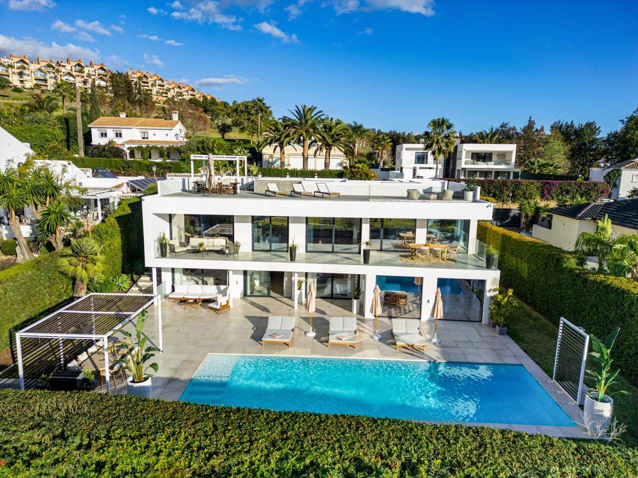 6 slaapkamer Villa te koop in Marbella met zwembad garage - € 3.995.000 (Ref: 8925332)