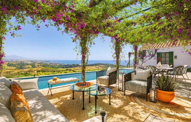 3 soverom Villa til salgs i Casares Golf - Casares del Sol, Casares med svømmebasseng garasje - € 3 990 000 (Ref: 8925333)