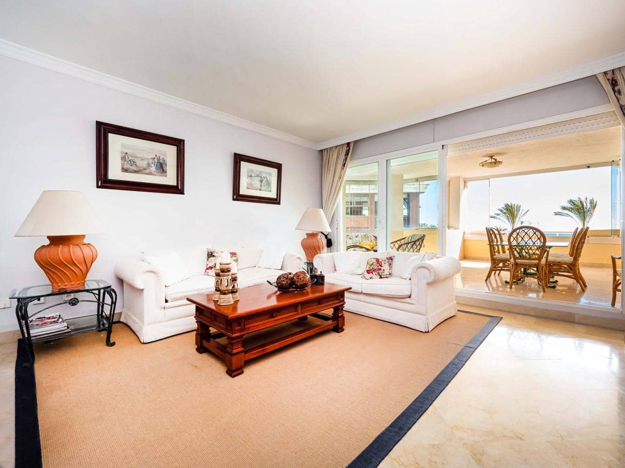 2 soverom Leilighet til salgs i Marbella med svømmebasseng garasje - € 1 575 000 (Ref: 8937911)