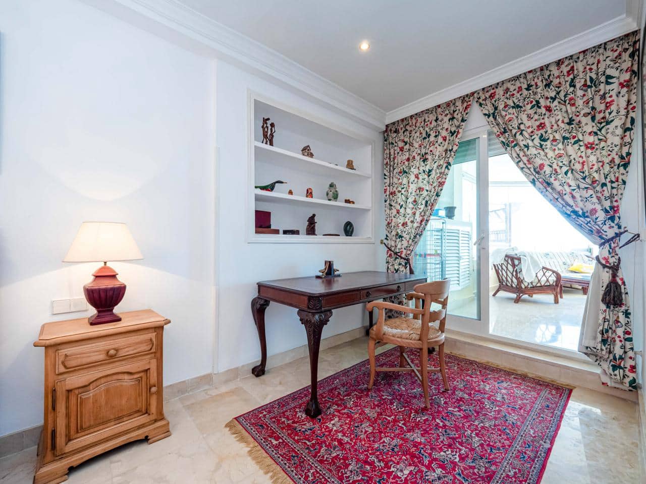 2 soverom Leilighet til salgs i Marbella med svømmebasseng garasje - € 1 575 000 (Ref: 8937911)