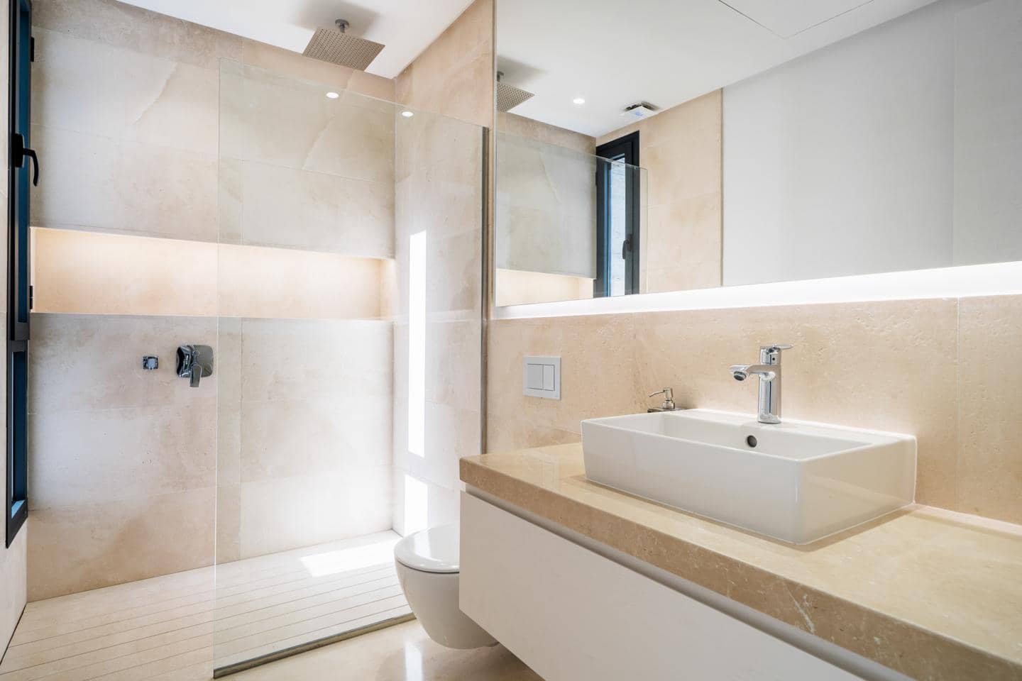 4 quarto Moradia para venda em El Paraiso com piscina garagem - 2 200 000 € (Ref: 8937914)